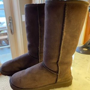 Women’s shearling lined tall boot